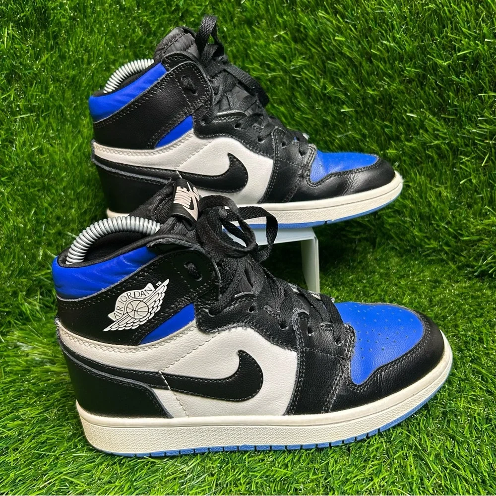 Air Jordan 1 Retro High OG Royal Toe 555088-041 Mens 5.5 Black‎ White Blue